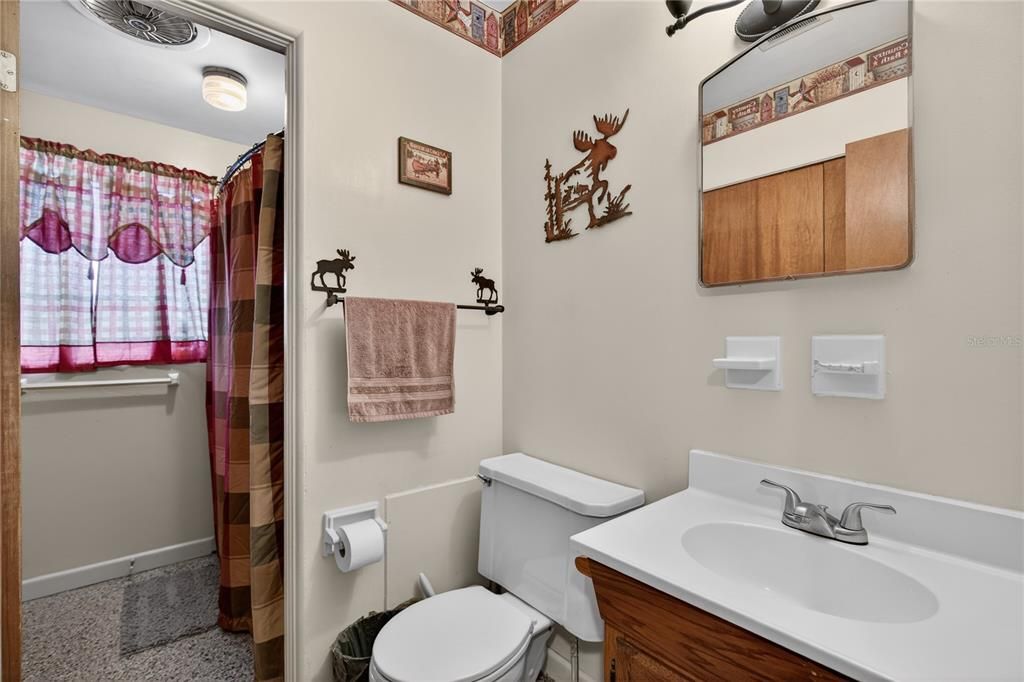 For Sale: $450,000 (4 beds, 1 baths, 2998 Square Feet)