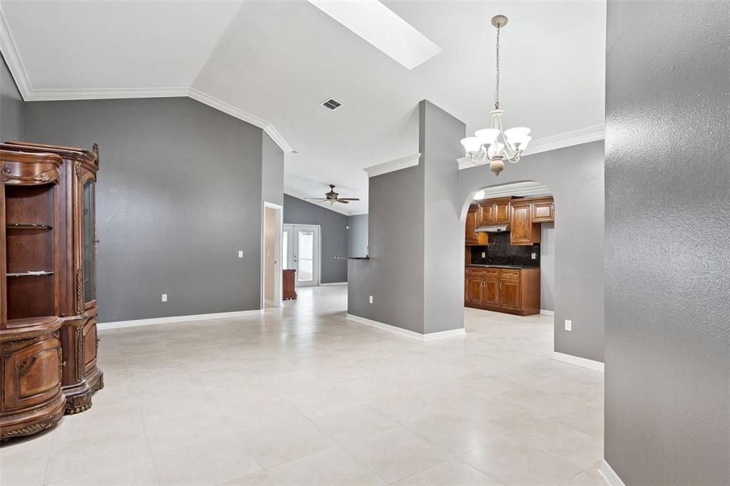 For Sale: $460,000 (4 beds, 2 baths, 1815 Square Feet)