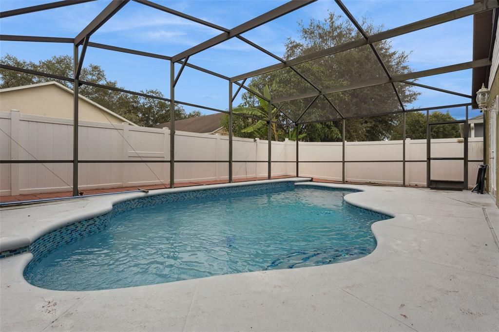 For Sale: $460,000 (4 beds, 2 baths, 1815 Square Feet)