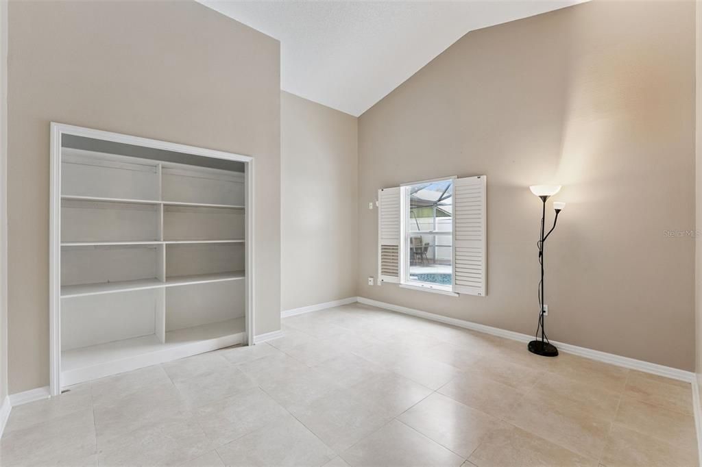 For Sale: $460,000 (4 beds, 2 baths, 1815 Square Feet)