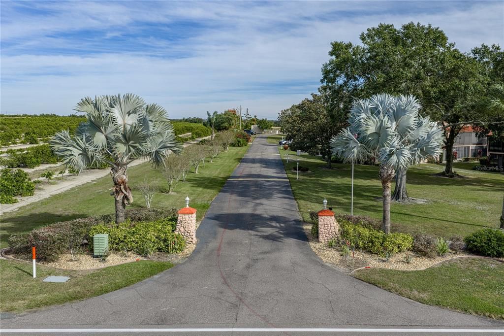 For Sale: $105,000 (2 beds, 2 baths, 954 Square Feet)