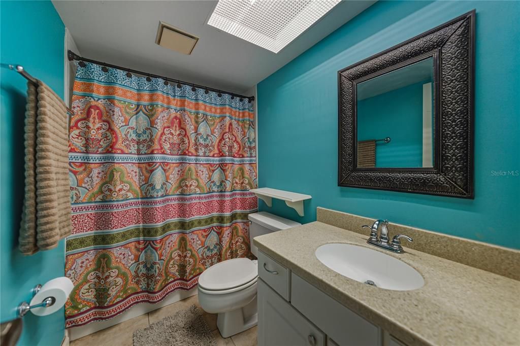 For Sale: $105,000 (2 beds, 2 baths, 954 Square Feet)