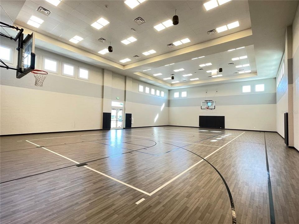 En Renta: $2,750 (3 camas, 2 baños, 1925 Pies cuadrados)