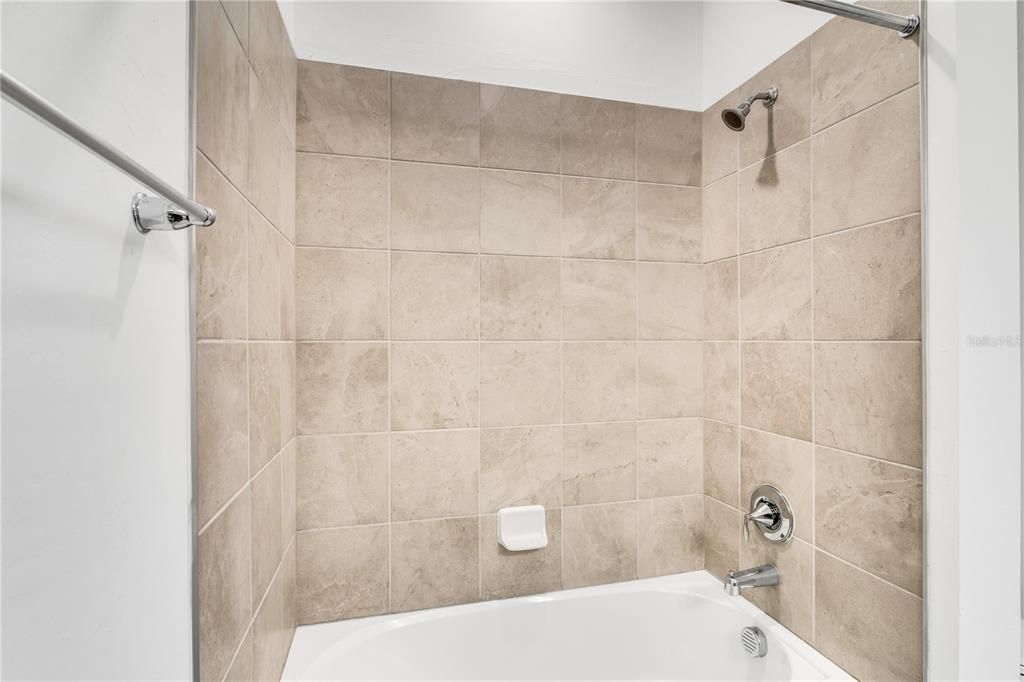 En Renta: $2,750 (3 camas, 2 baños, 1925 Pies cuadrados)