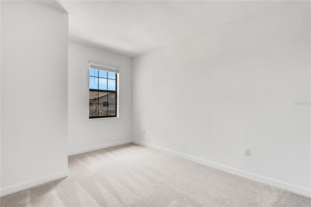 En Renta: $2,750 (3 camas, 2 baños, 1925 Pies cuadrados)