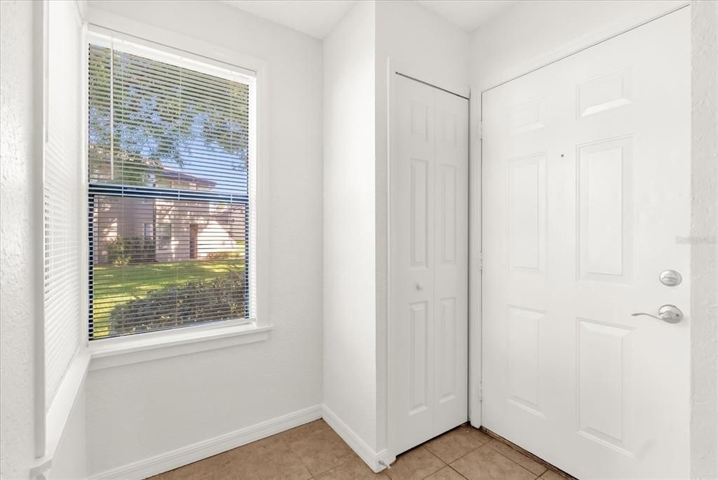 Active With Contract: $185,000 (2 beds, 2 baths, 1018 Square Feet)