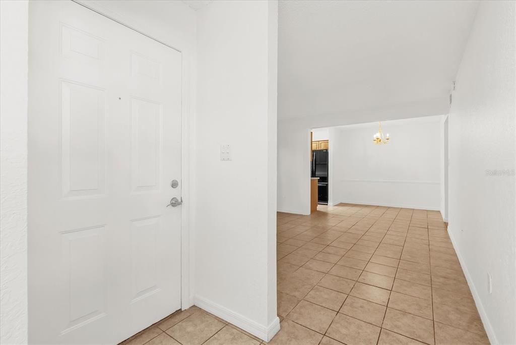 Active With Contract: $185,000 (2 beds, 2 baths, 1018 Square Feet)
