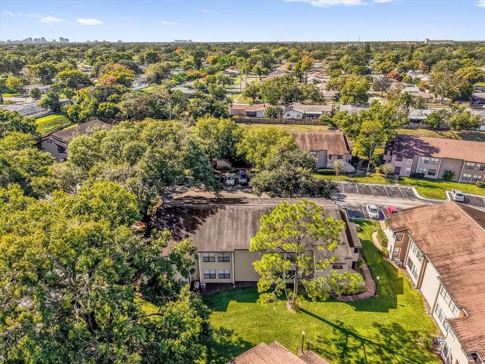 Active With Contract: $185,000 (2 beds, 2 baths, 1018 Square Feet)