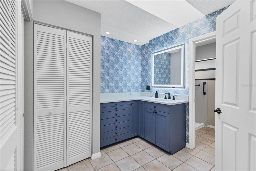 For Sale: $270,000 (2 beds, 2 baths, 1443 Square Feet)