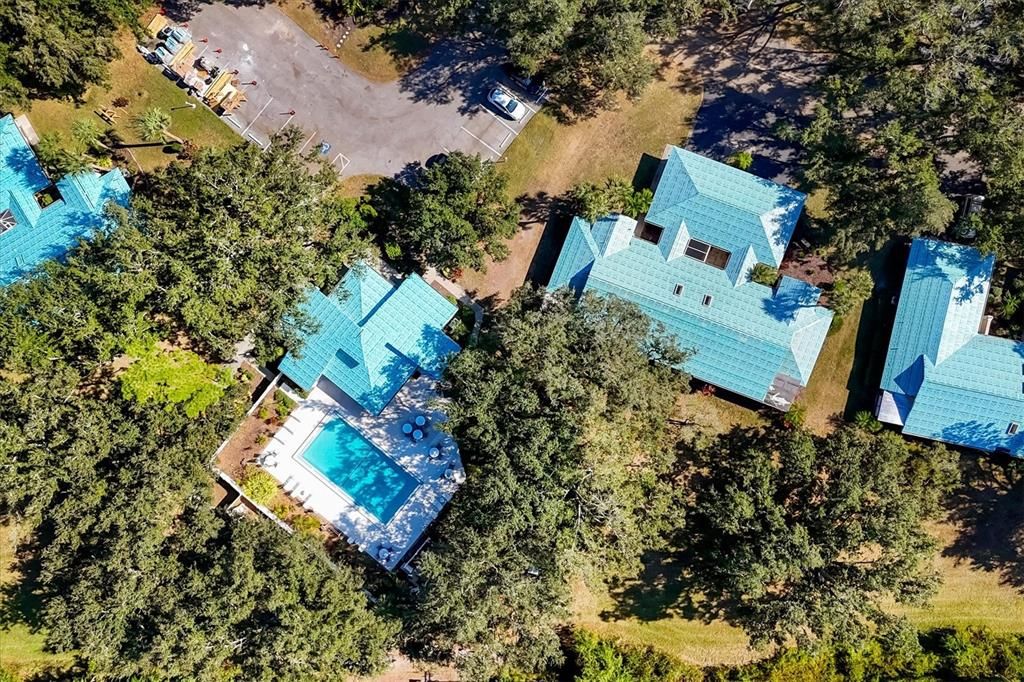 For Sale: $270,000 (2 beds, 2 baths, 1443 Square Feet)