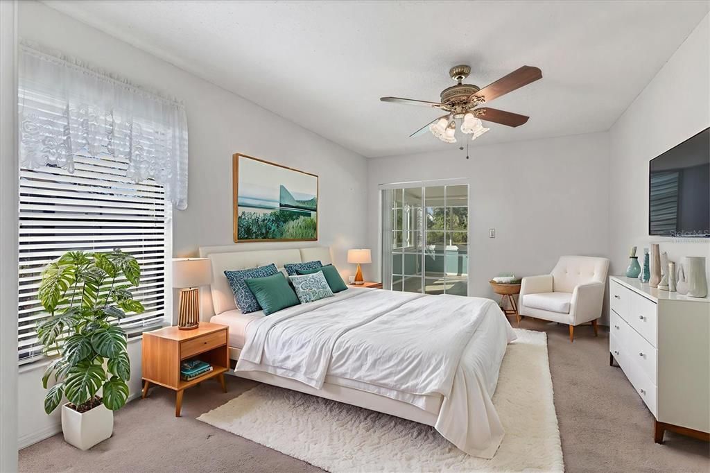 For Sale: $270,000 (2 beds, 2 baths, 1443 Square Feet)