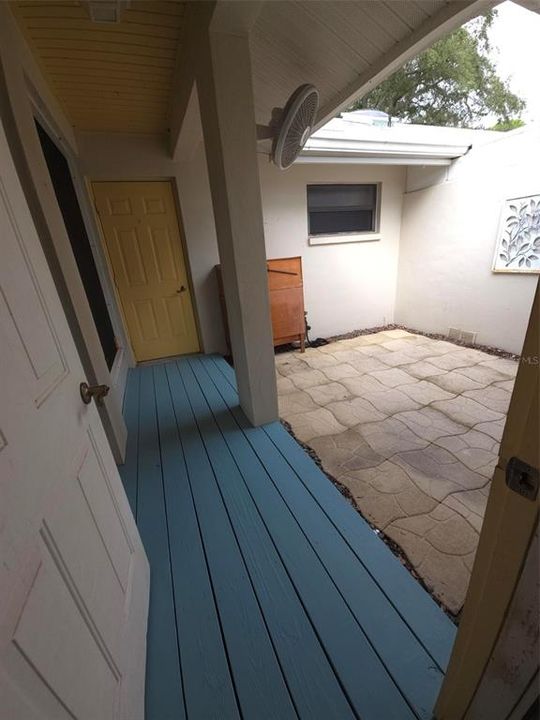 For Sale: $270,000 (2 beds, 2 baths, 1443 Square Feet)