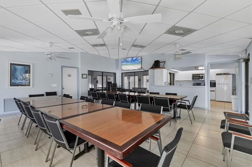 For Sale: $270,000 (2 beds, 2 baths, 1443 Square Feet)