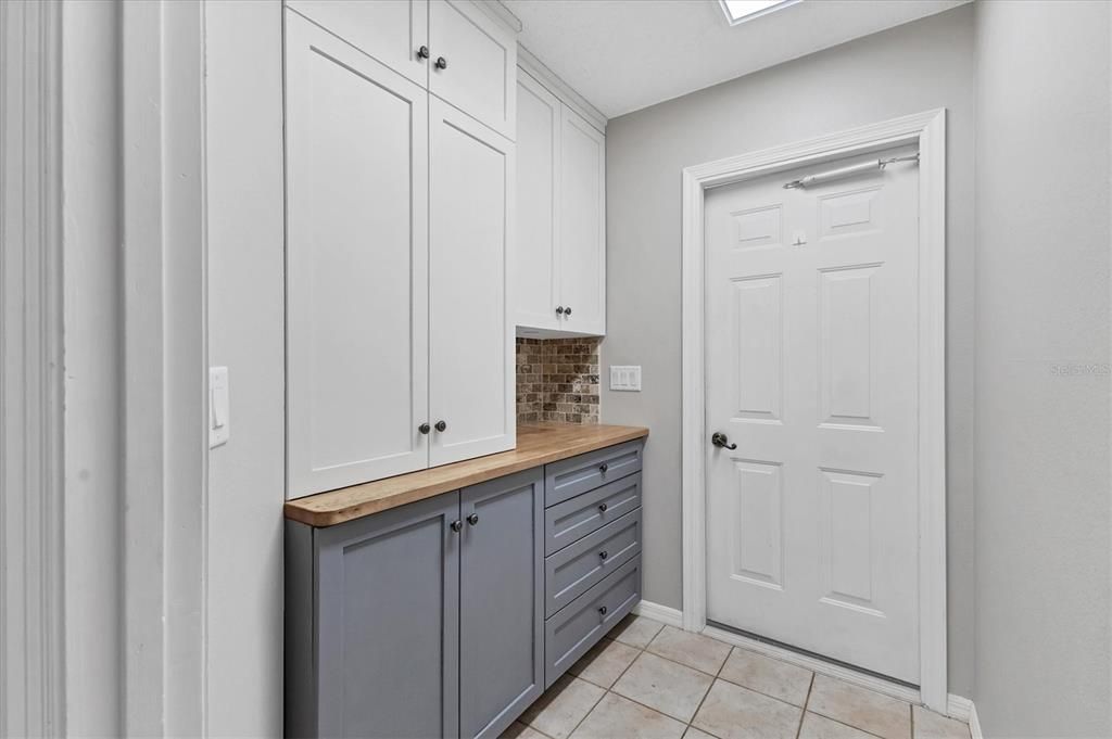 For Sale: $270,000 (2 beds, 2 baths, 1443 Square Feet)