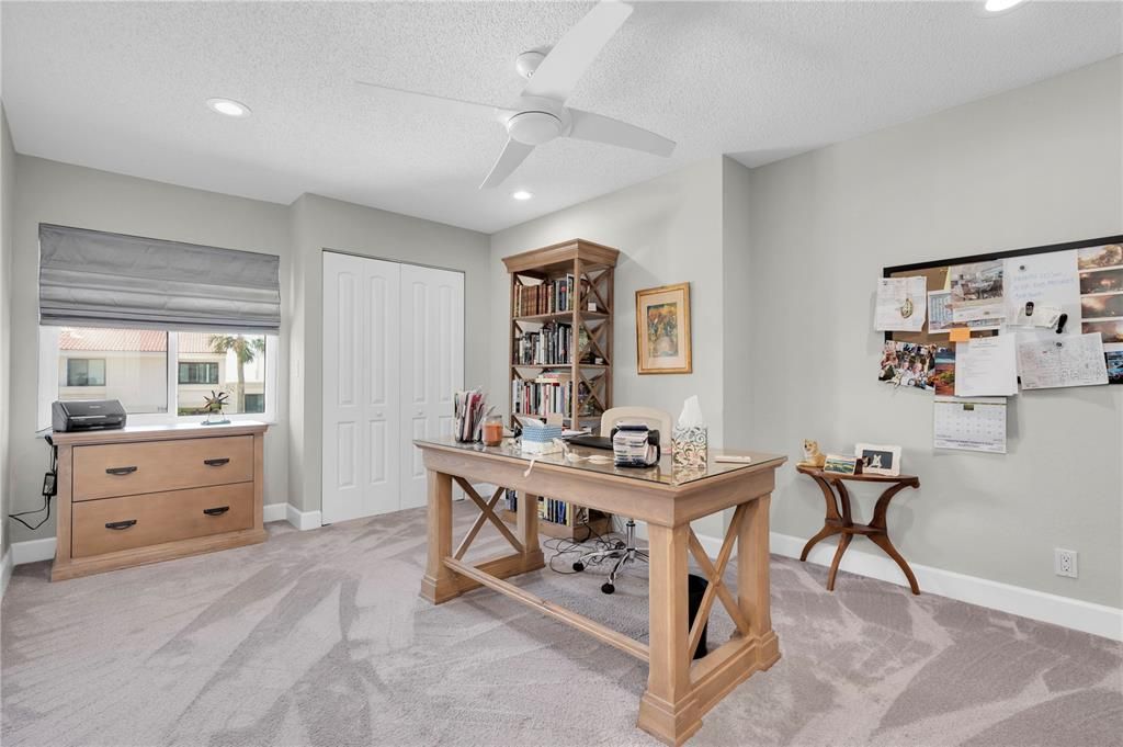 На продажу: $997,000 (3 спален, 2 ванн, 1915 Квадратных фут)