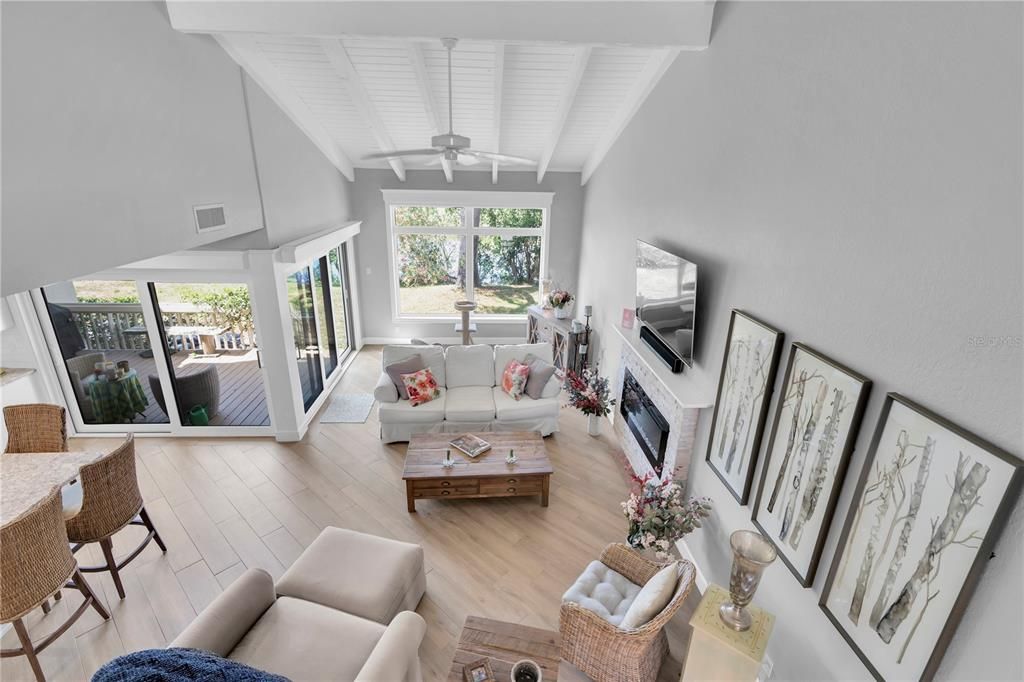 На продажу: $997,000 (3 спален, 2 ванн, 1915 Квадратных фут)