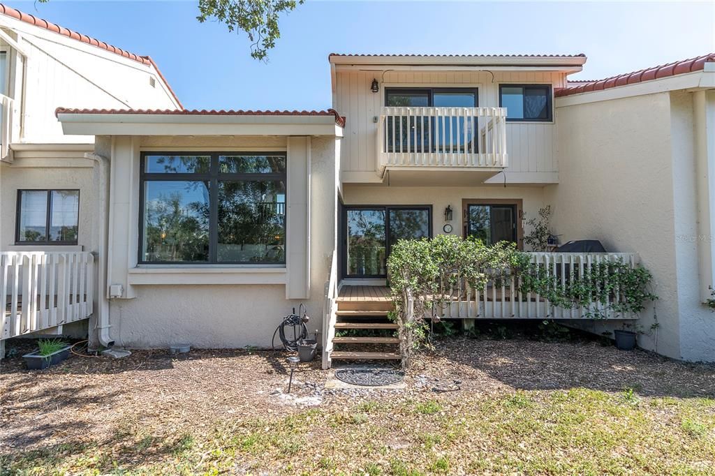 На продажу: $997,000 (3 спален, 2 ванн, 1915 Квадратных фут)