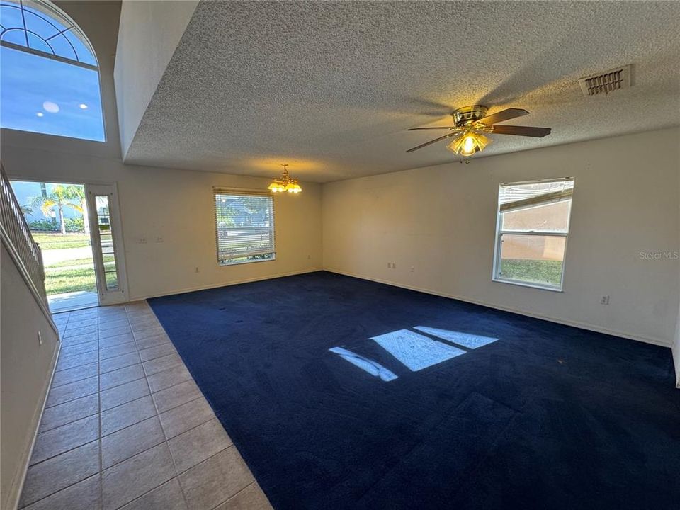 En Venta: $442,000 (4 camas, 3 baños, 3002 Pies cuadrados)