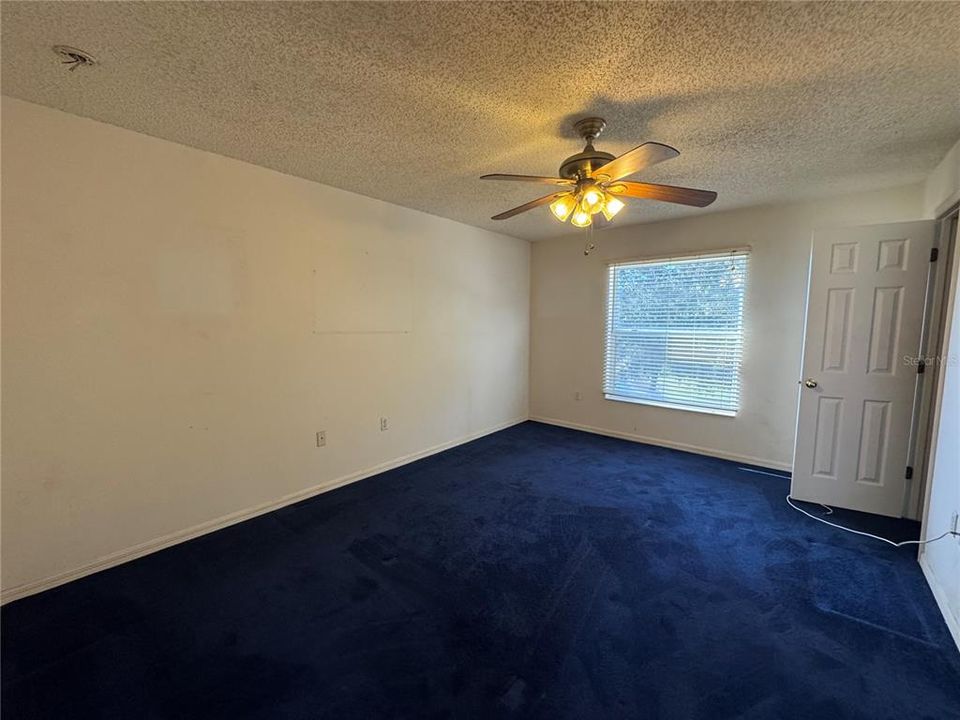 En Venta: $442,000 (4 camas, 3 baños, 3002 Pies cuadrados)