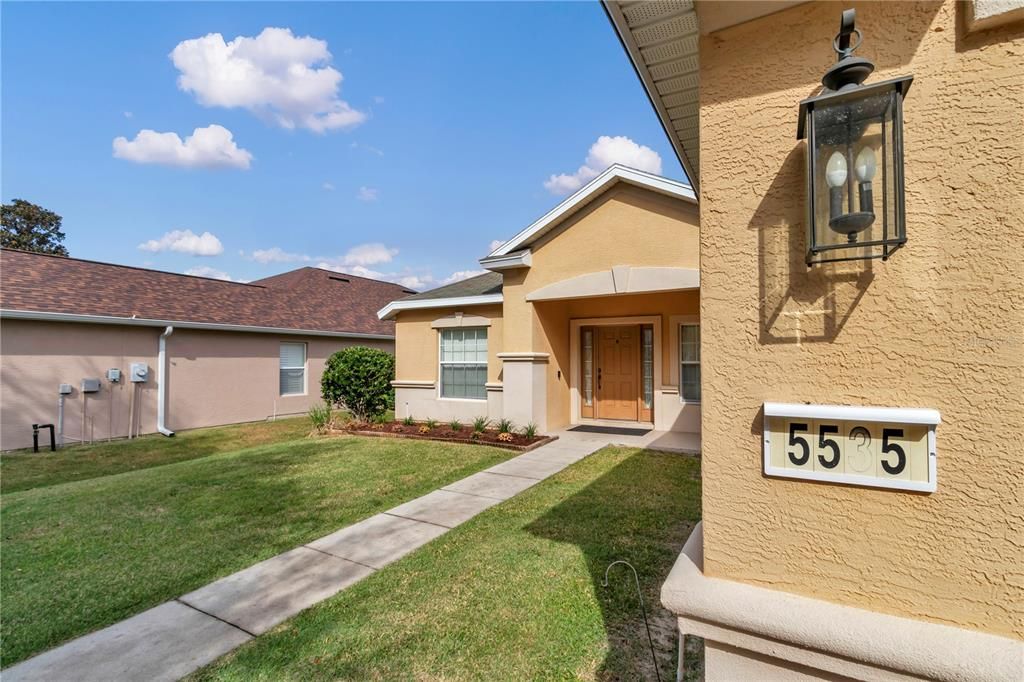 В аренду: $2,300 (4 спален, 2 ванн, 2185 Квадратных фут)