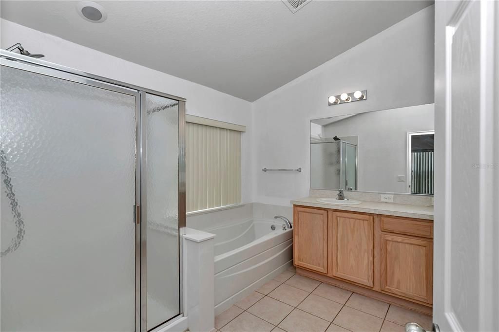 В аренду: $2,300 (4 спален, 2 ванн, 2185 Квадратных фут)