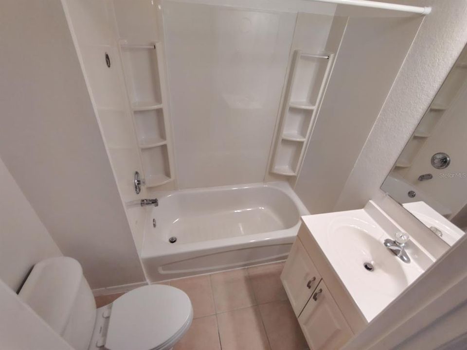 For Rent: $1,299 (3 beds, 2 baths, 1078 Square Feet)