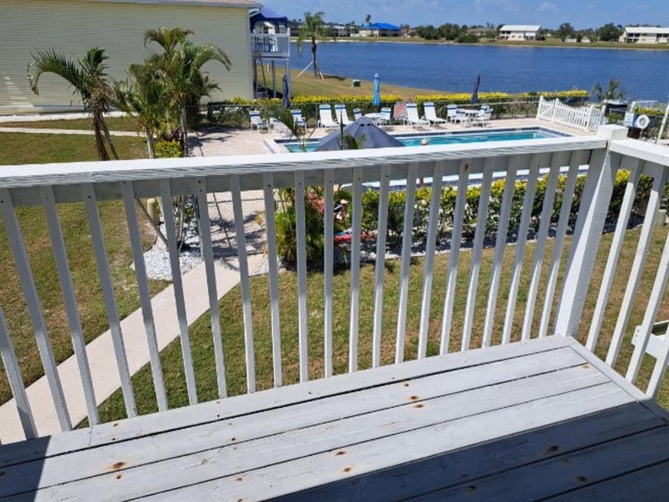 For Rent: $1,299 (3 beds, 2 baths, 1078 Square Feet)