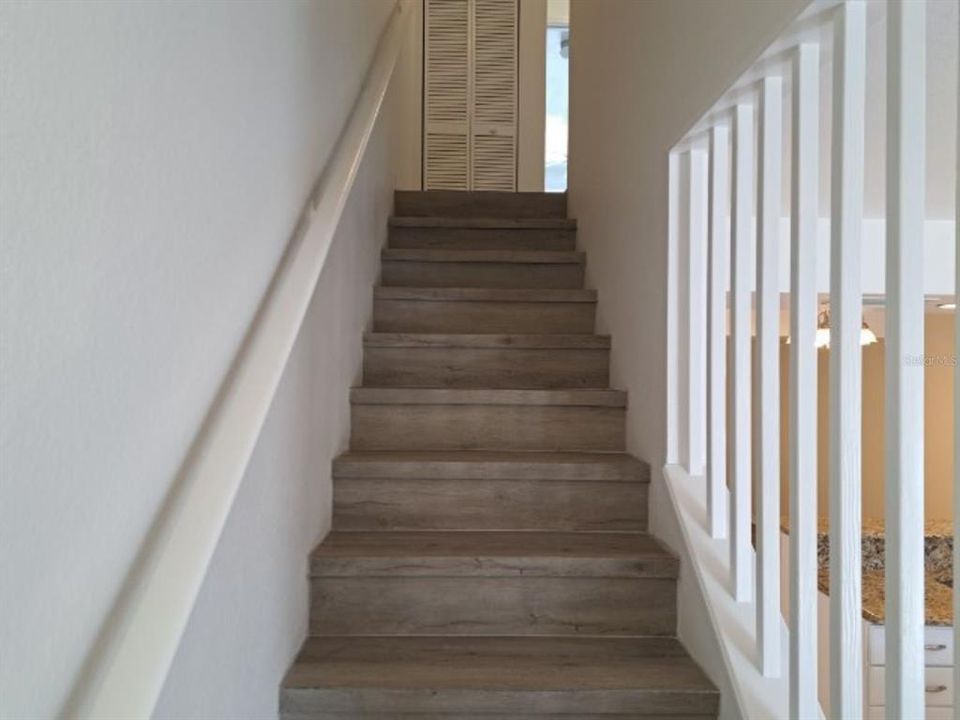 For Rent: $1,299 (3 beds, 2 baths, 1078 Square Feet)