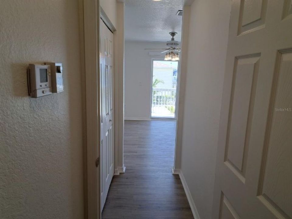 For Rent: $1,299 (3 beds, 2 baths, 1078 Square Feet)