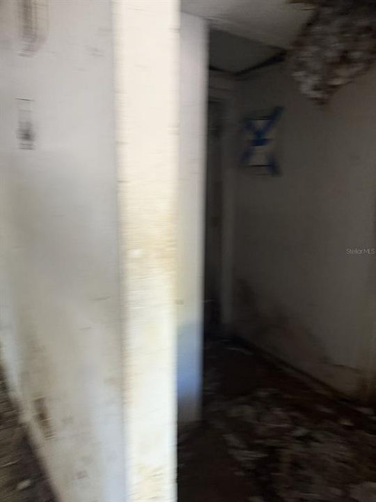 Active With Contract: $169,900 (2 beds, 2 baths, 1128 Square Feet)