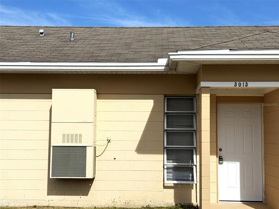 待售: $90,000 (1 贝兹, 1 浴室, 648 平方英尺)