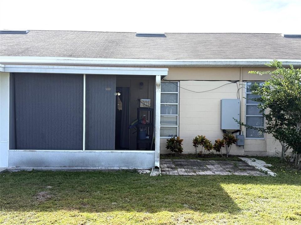 待售: $90,000 (1 贝兹, 1 浴室, 648 平方英尺)