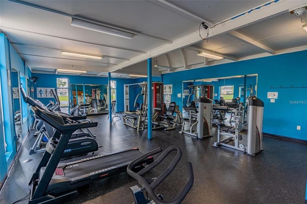 待售: $90,000 (1 贝兹, 1 浴室, 648 平方英尺)