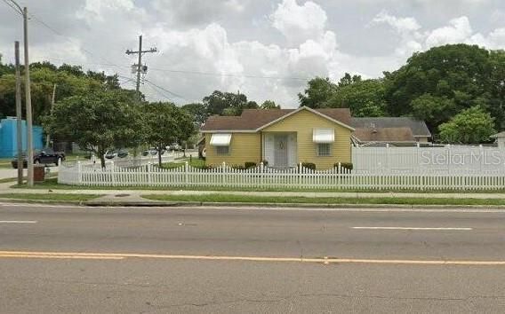 Active With Contract: $315,000 (3 beds, 0 baths, 1472 Square Feet)