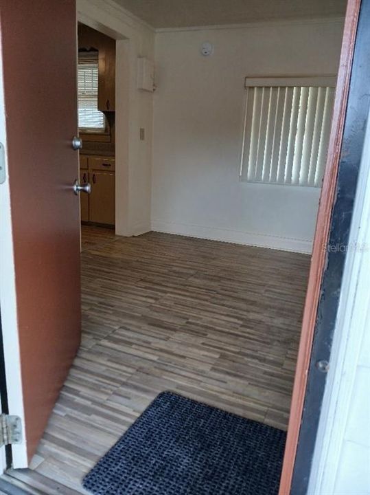 Active With Contract: $315,000 (3 beds, 0 baths, 1472 Square Feet)