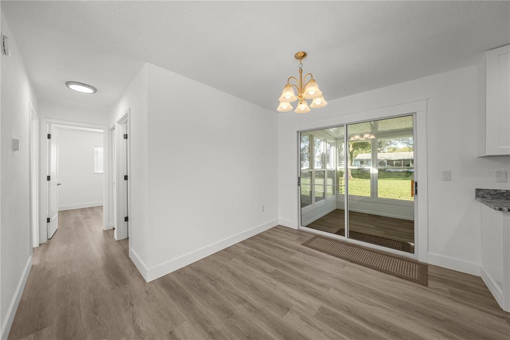 En Venta: $196,500 (2 camas, 2 baños, 936 Pies cuadrados)