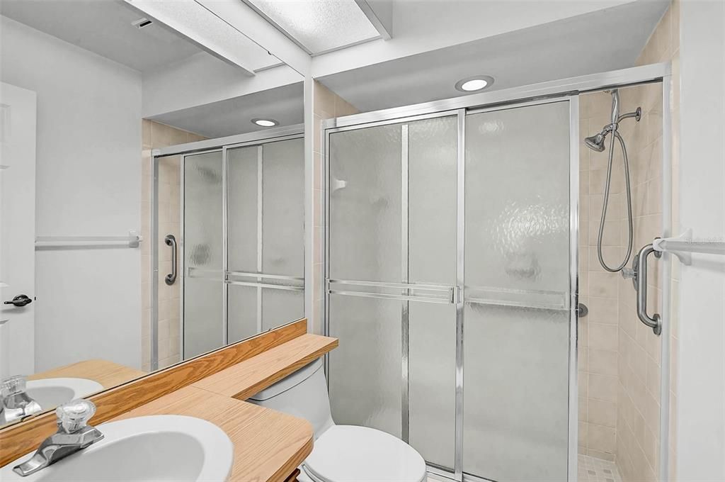 待售: $279,900 (2 贝兹, 2 浴室, 1248 平方英尺)