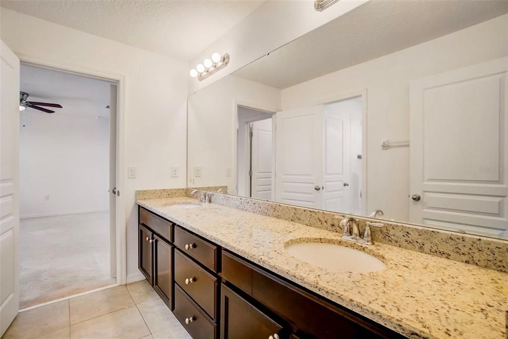 For Sale: $599,000 (4 beds, 3 baths, 3104 Square Feet)