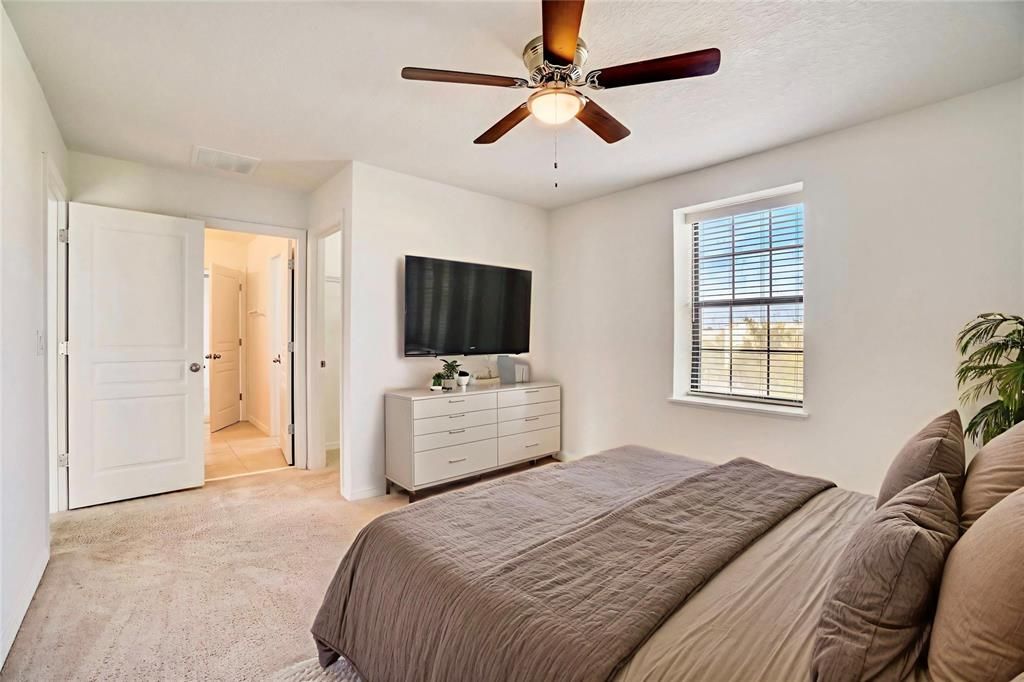 For Sale: $599,000 (4 beds, 3 baths, 3104 Square Feet)