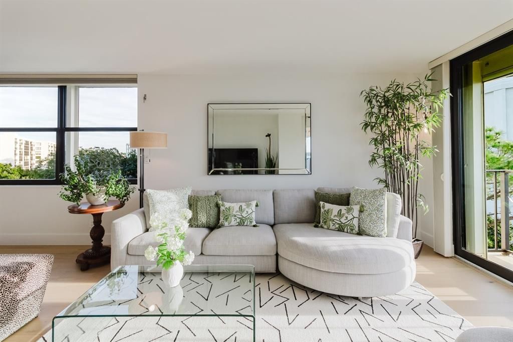 En Venta: $624,900 (2 camas, 2 baños, 1395 Pies cuadrados)