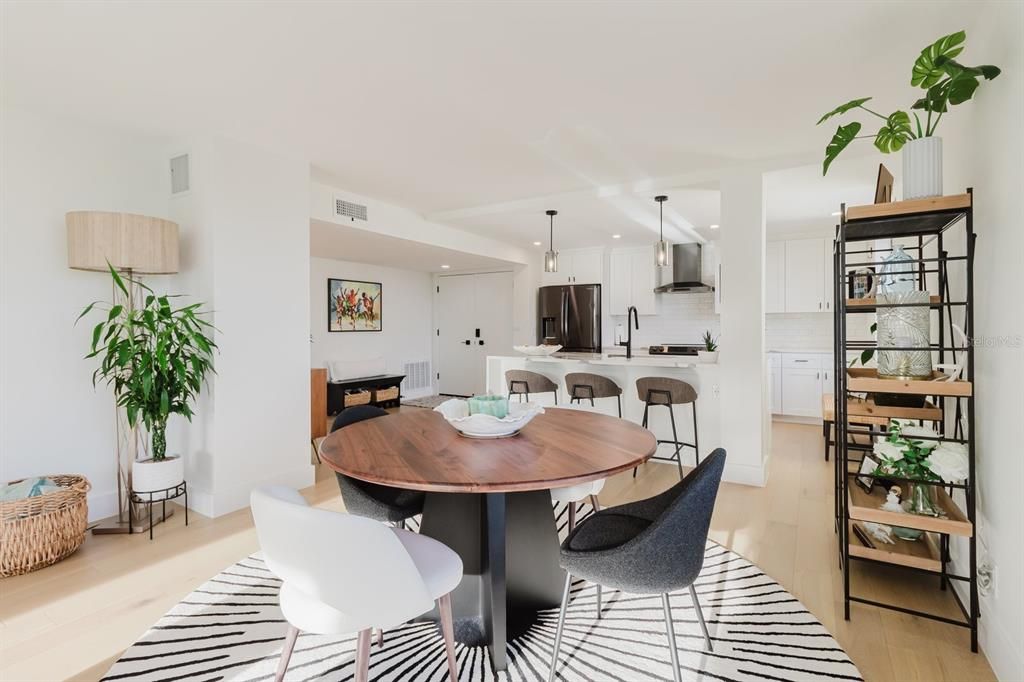 En Venta: $624,900 (2 camas, 2 baños, 1395 Pies cuadrados)