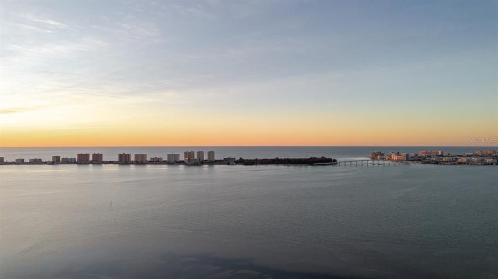 En Venta: $624,900 (2 camas, 2 baños, 1395 Pies cuadrados)