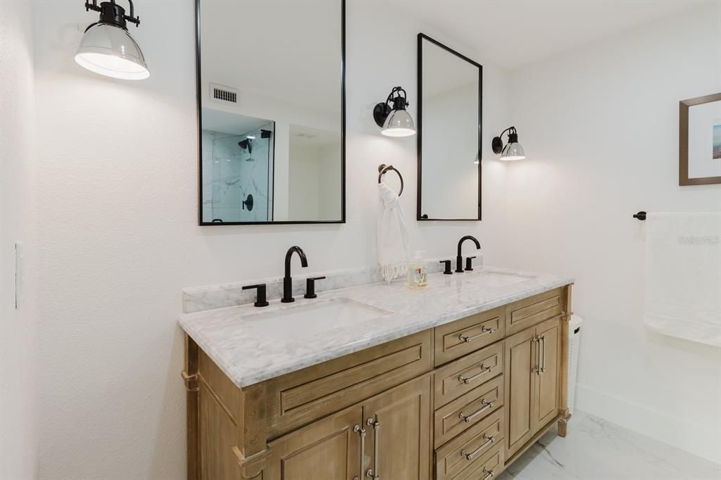 En Venta: $624,900 (2 camas, 2 baños, 1395 Pies cuadrados)