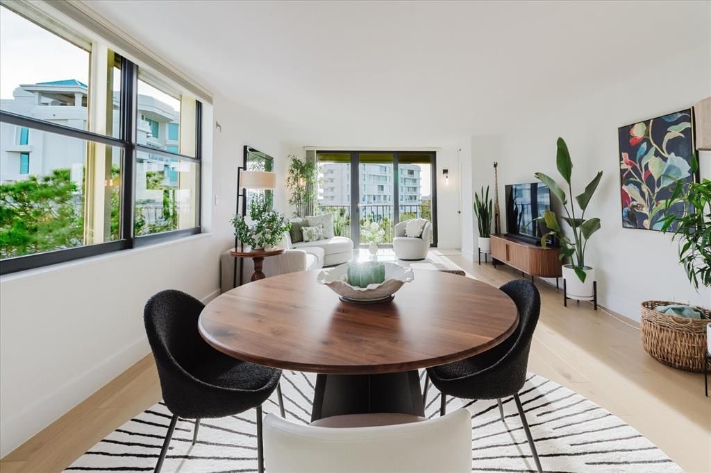 En Venta: $624,900 (2 camas, 2 baños, 1395 Pies cuadrados)