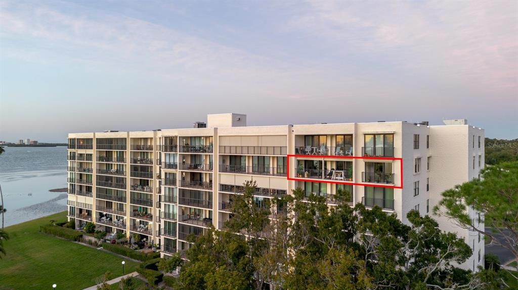 En Venta: $624,900 (2 camas, 2 baños, 1395 Pies cuadrados)