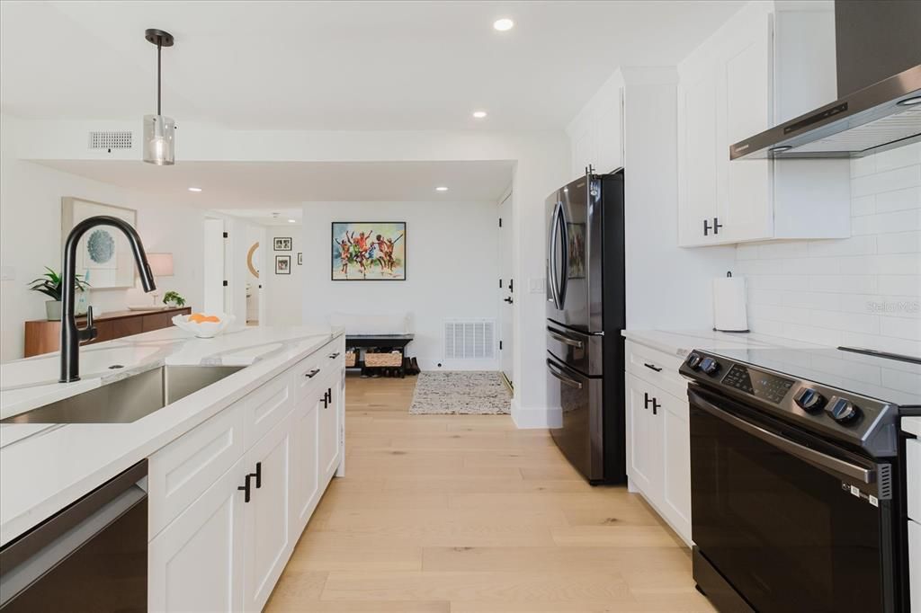 En Venta: $624,900 (2 camas, 2 baños, 1395 Pies cuadrados)