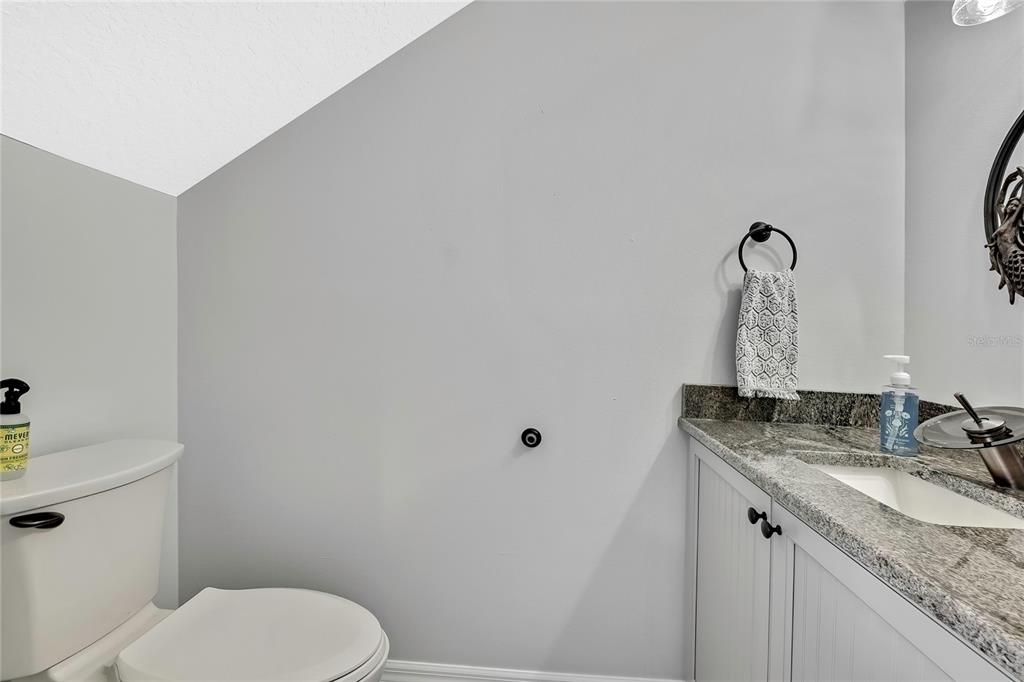 For Sale: $434,000 (3 beds, 2 baths, 1392 Square Feet)