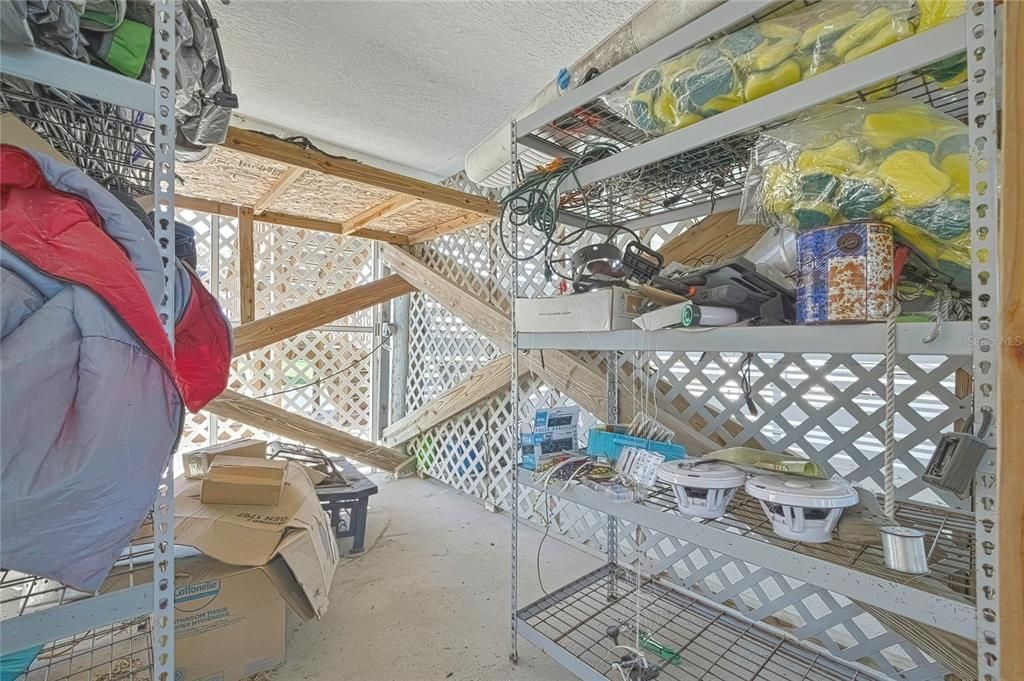 For Sale: $434,000 (3 beds, 2 baths, 1392 Square Feet)