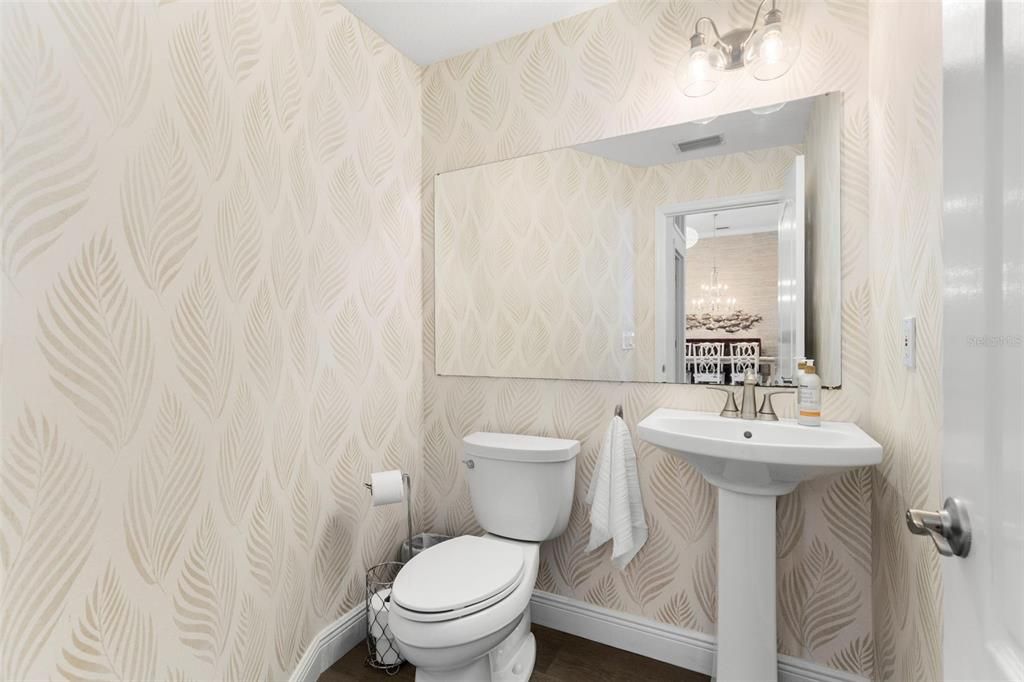 Под контрактом: $925,000 (4 спален, 3 ванн, 3031 Квадратных фут)