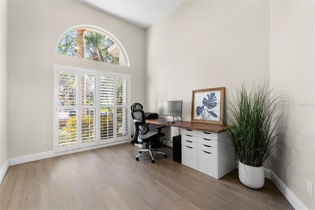 Под контрактом: $925,000 (4 спален, 3 ванн, 3031 Квадратных фут)